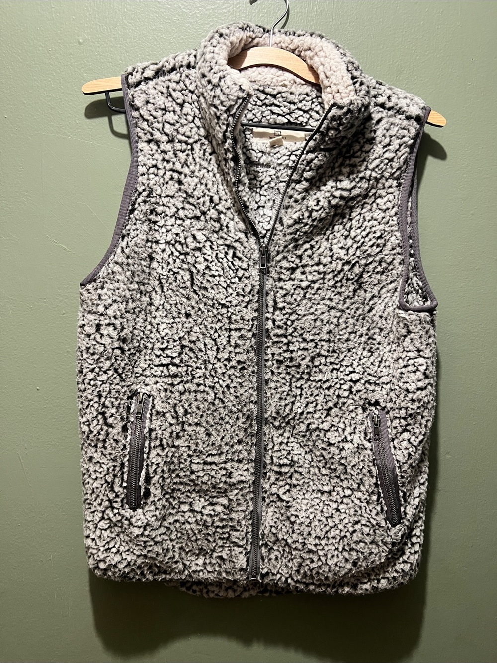 Thread + Supply Vest